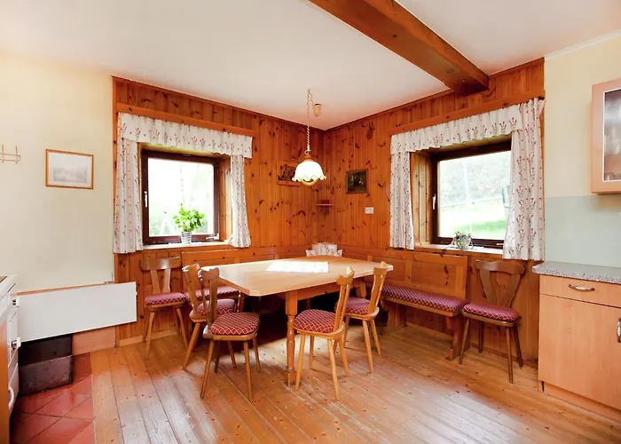 In St Johann Im Pongau With Sauna בית נופש