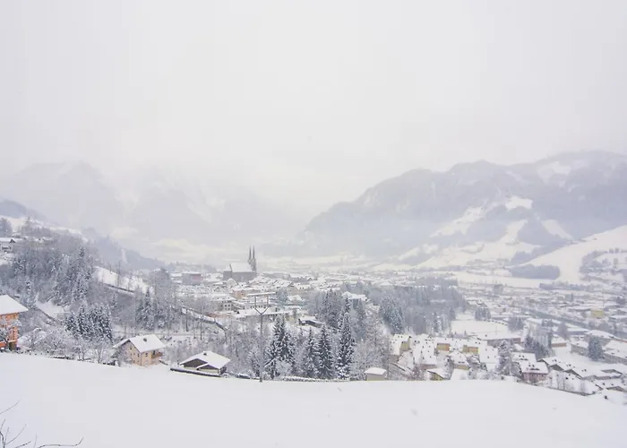 בית נופש In St Johann Im Pongau With Sauna סנט יוהן אים פונגאו